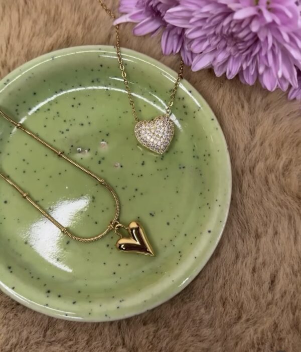 Screenshot Heart Pendant – Timeless Symbol of Love & Elegance