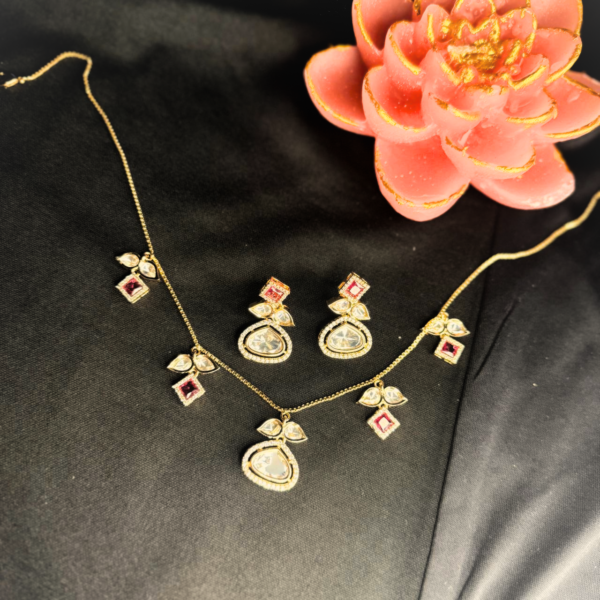 POLKI NECKLACE POLKI NECKLACE